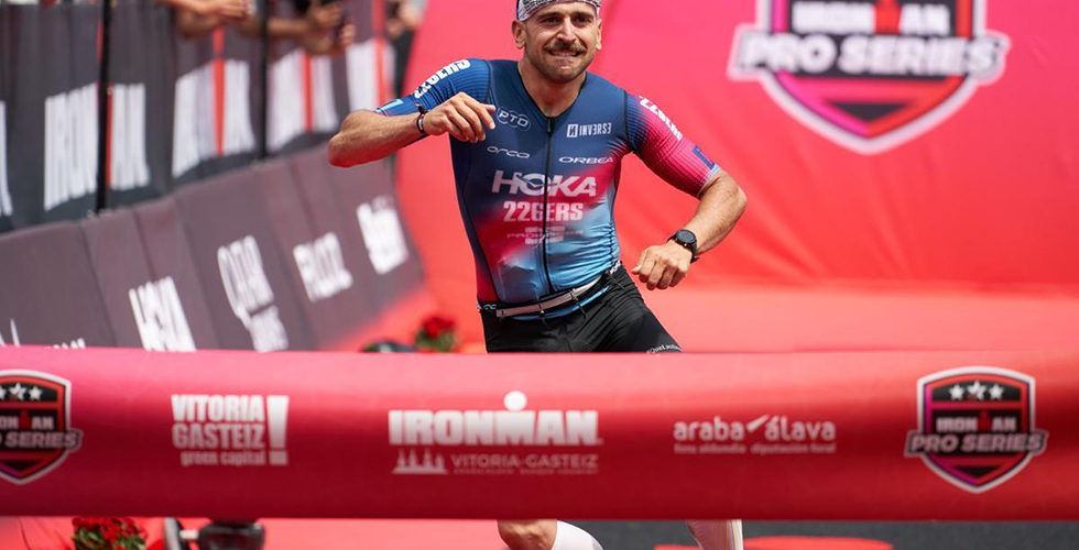 Imagen de Antonio Benito en el Ironman de Vitoria