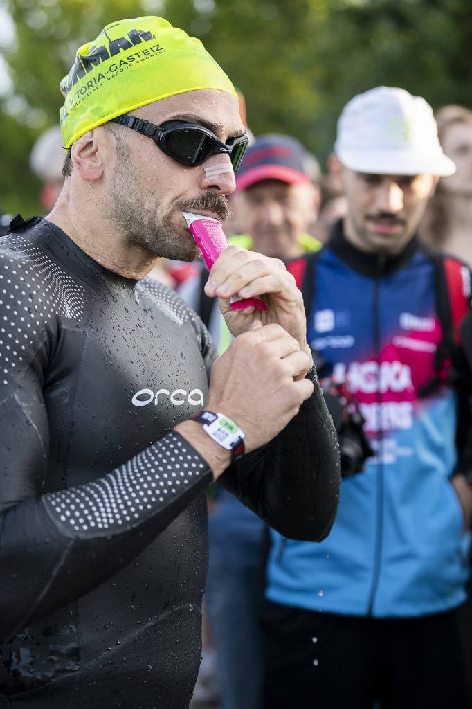 Antonio Benito en el ironman de vitoria con gel de 226ERS